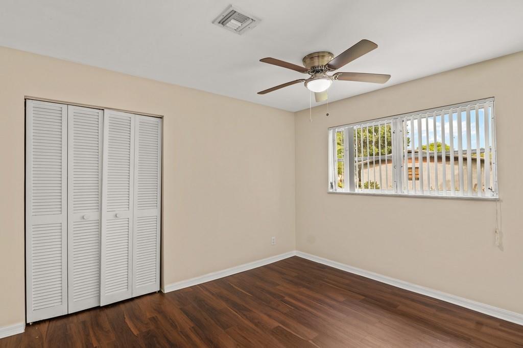 CRYSTAL SANDS - Residential