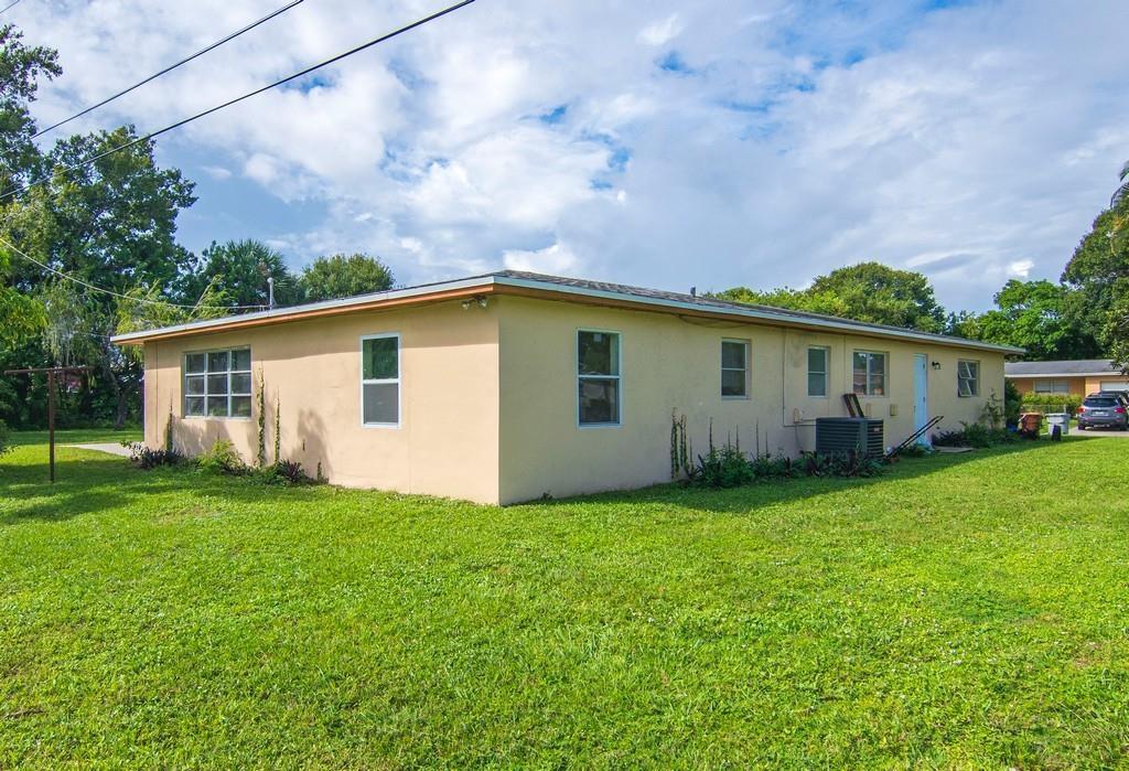 CRYSTAL SANDS - Residential