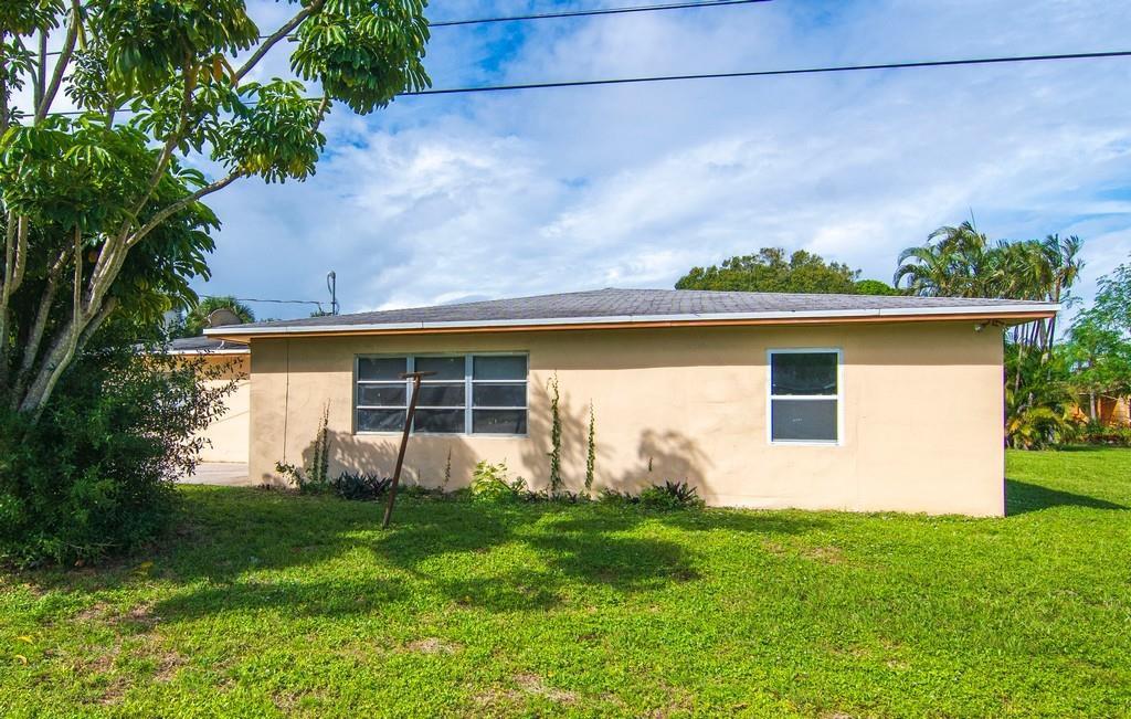 CRYSTAL SANDS - Residential