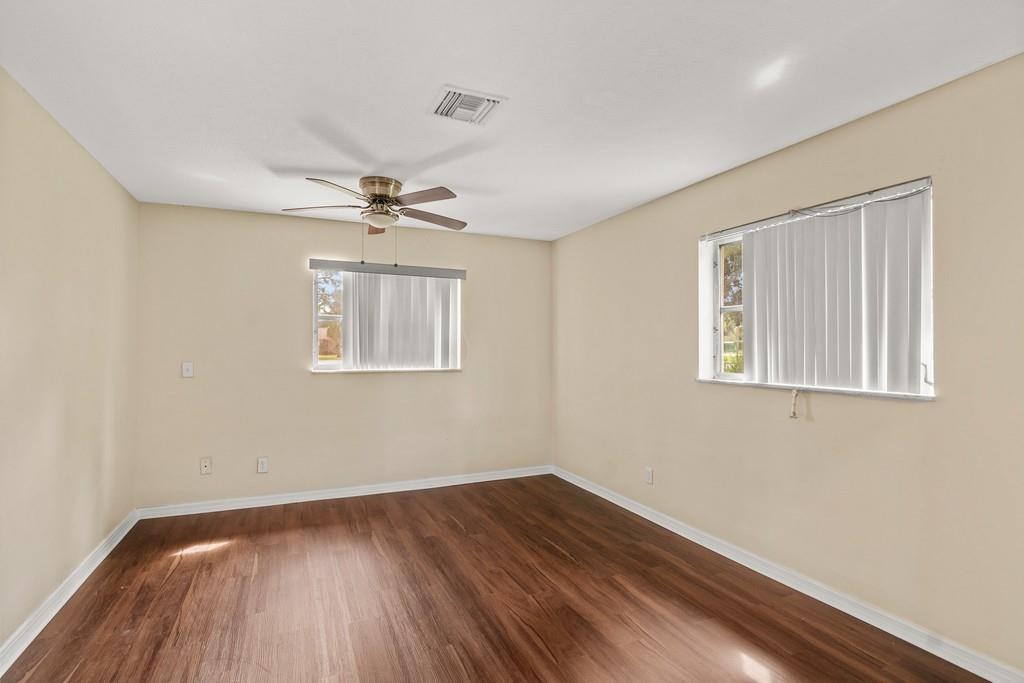 CRYSTAL SANDS - Residential