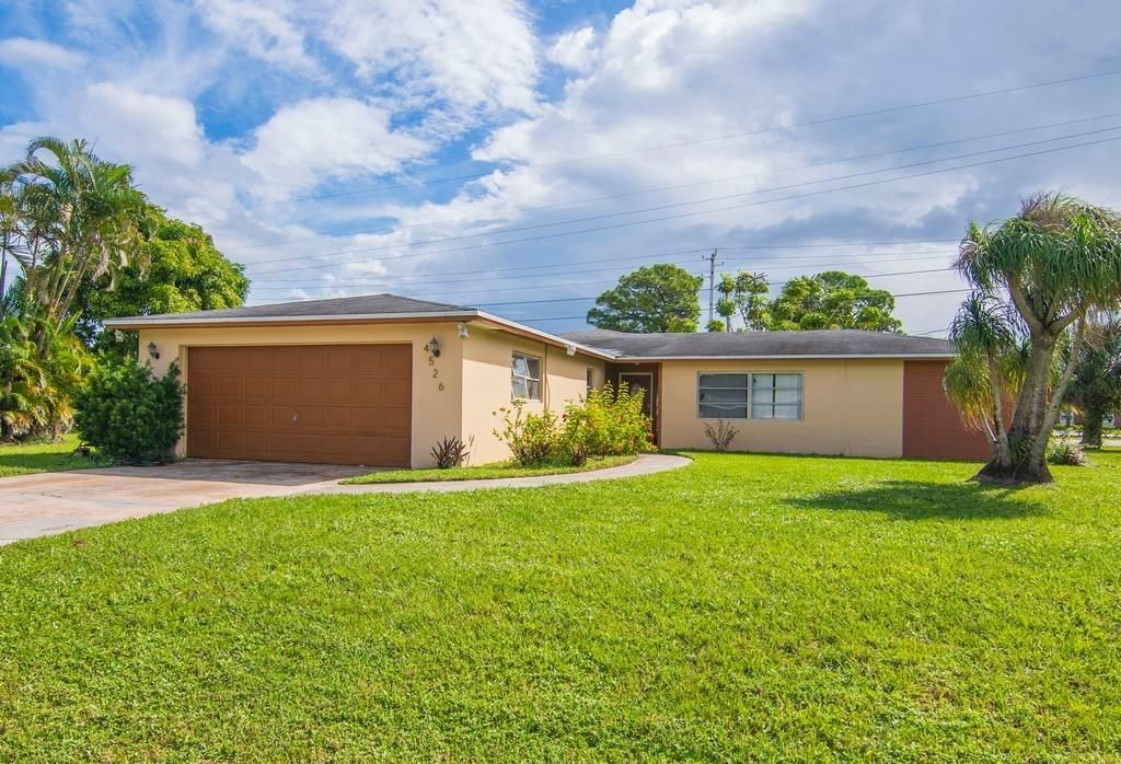 Photo of 4526 43rd Court, Vero Beach, FL 32967 (MLS # R11141866)