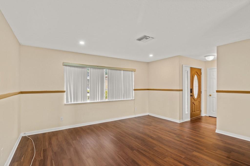 CRYSTAL SANDS - Residential