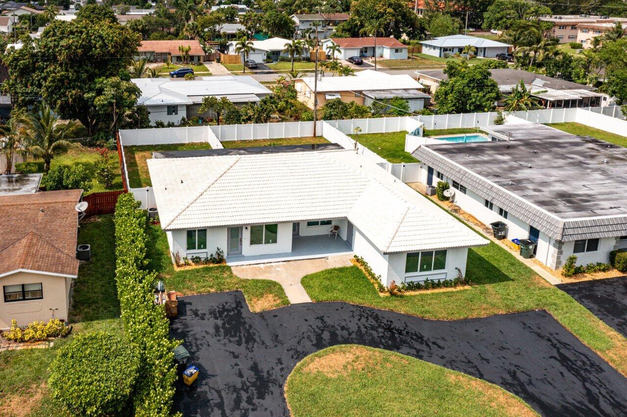 GATEWAY VILLAS - Residential Lease