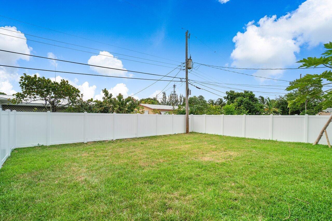 GATEWAY VILLAS - Residential Lease