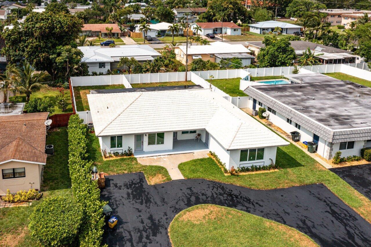 GATEWAY VILLAS - Residential Lease