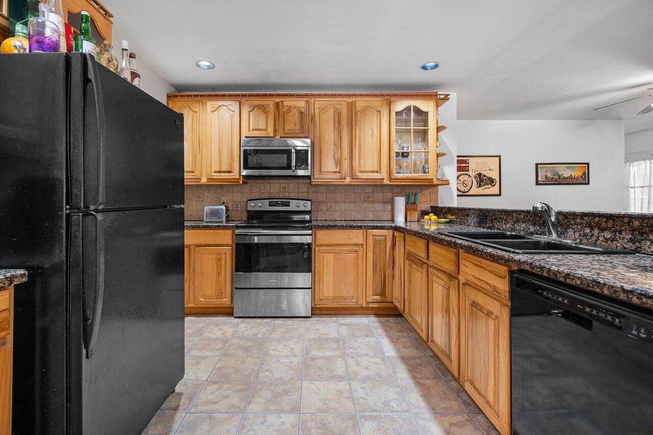 15201 Timberlane Place