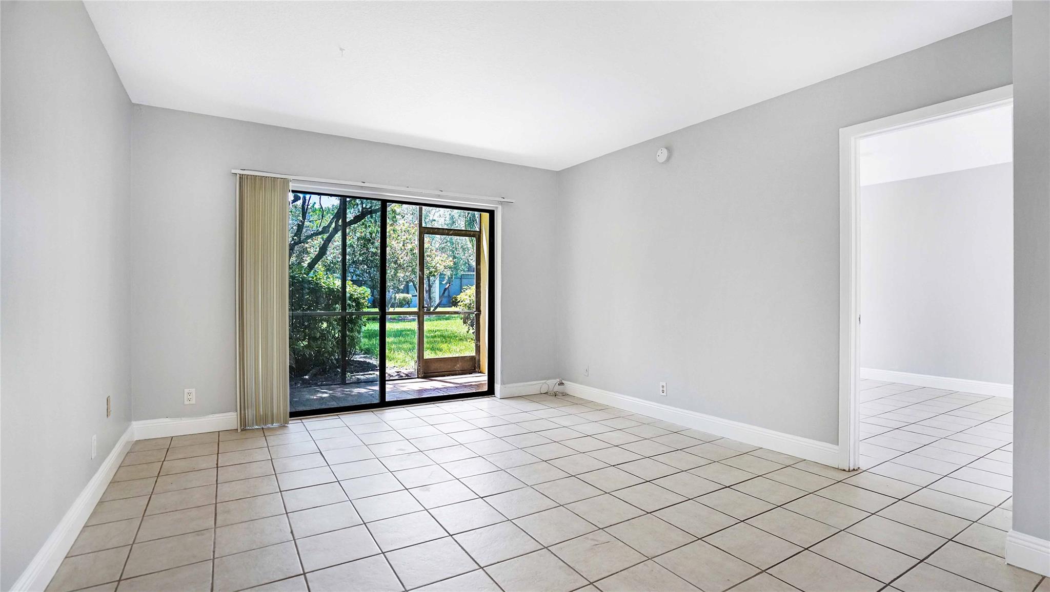 OAKLAND SHORES - Residential Lease