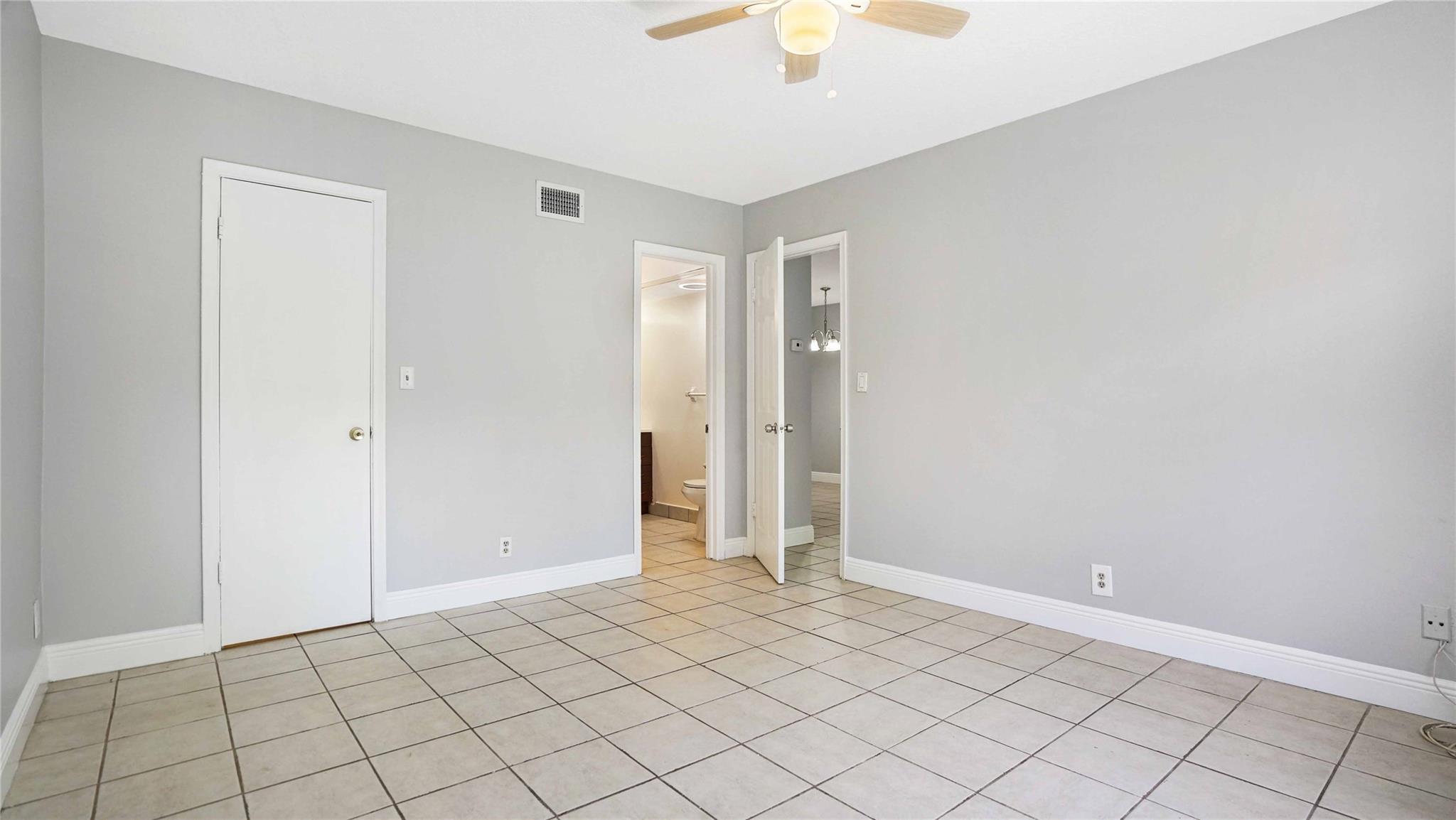 OAKLAND SHORES - Residential Lease