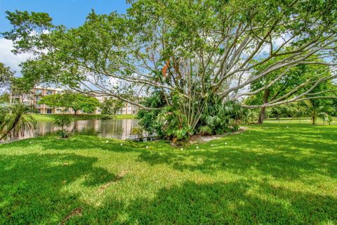 A home in Lake Worth