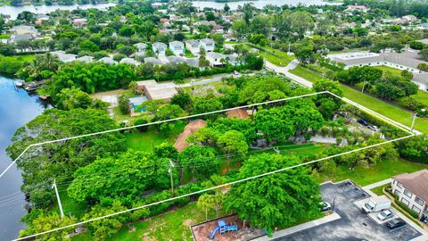 A home in Lake Worth