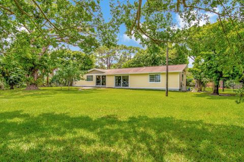 A home in Lake Worth