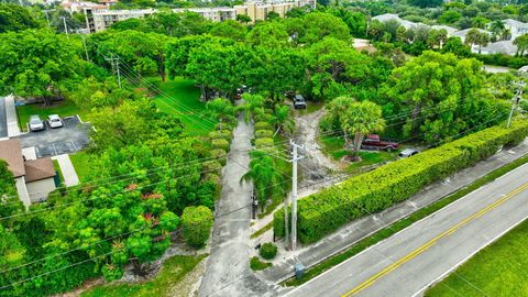 A home in Lake Worth