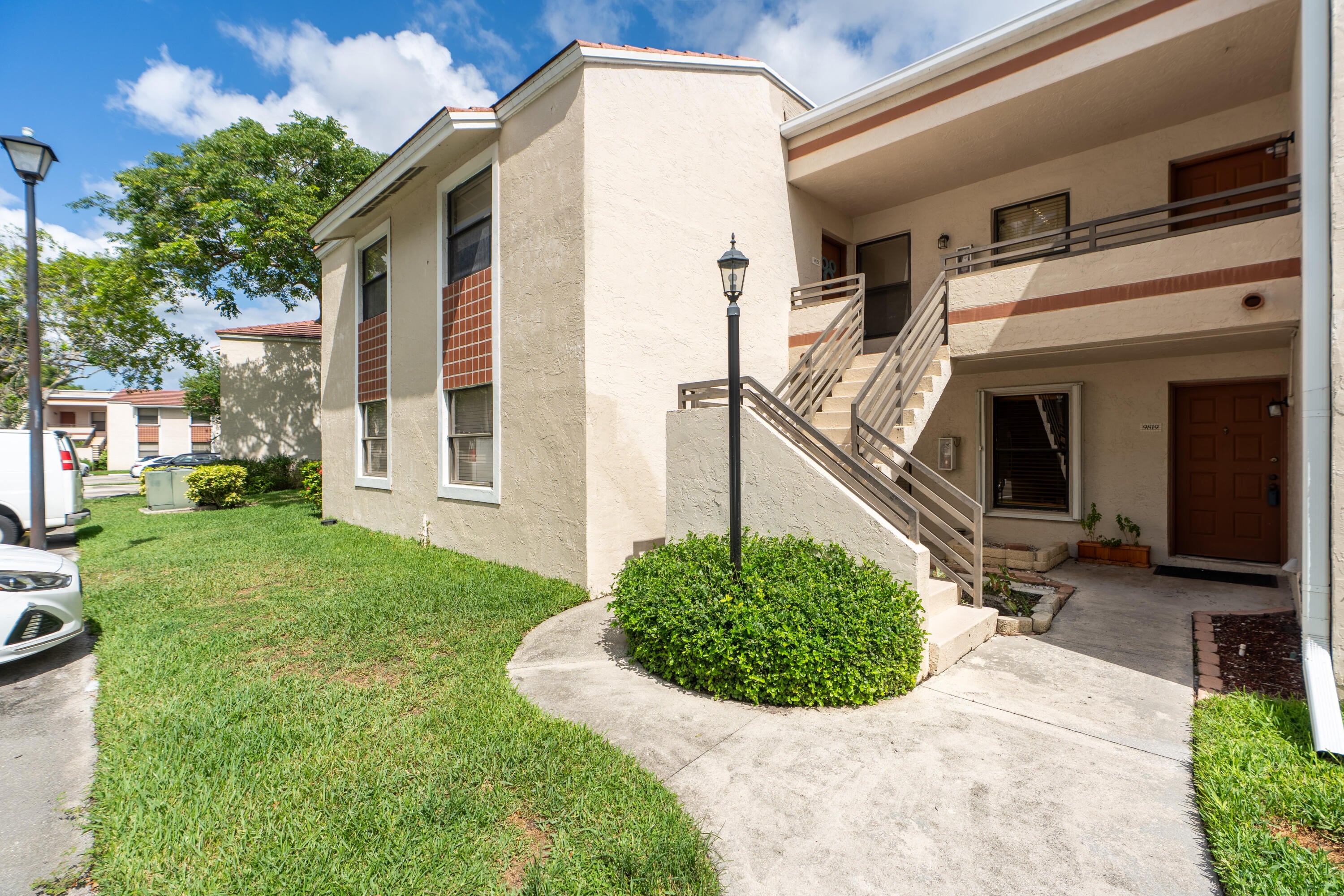 9819 NW 3rd Court 3, Plantation FL 33324