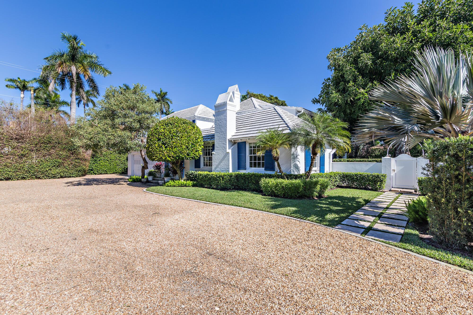 Exceptional half-acre property on the highly desirable Emerald Lane. 5-BD, 7.1-BA, light and bright with southern exposure throughout the living room, formal dining room, brand new library, master bedroom suite, two guest bedrooms and 40-foot loggia overlooking the pool. Two car air-conditioned garage with ample parking in the driveway. Gourmet kitchen with center island and oversized great room with kitchen/bar area and a full cabana bath. Brand new pool and lush tropical landscaping complete this Palm Beach gem.