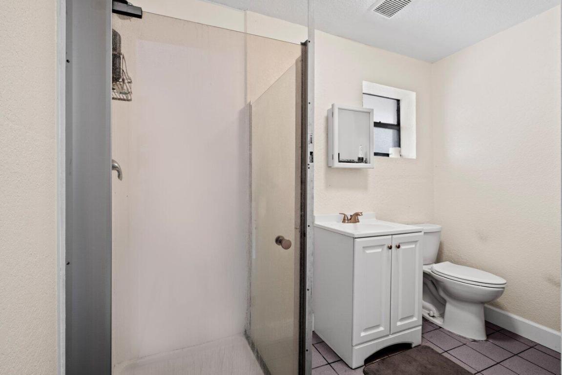 PALM BEACH FARMS CO 3 - Residential