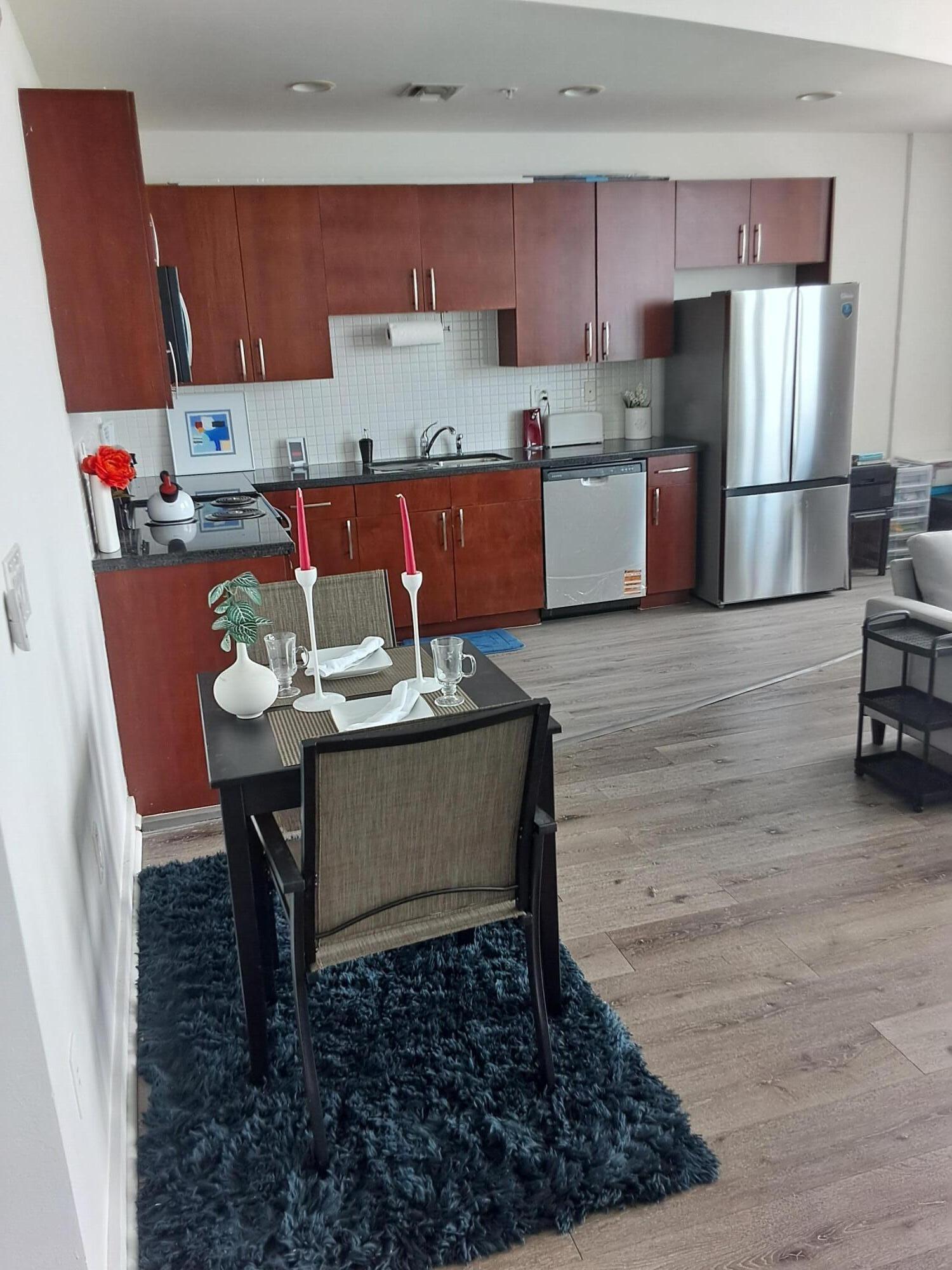 EDGE CONDO - Residential