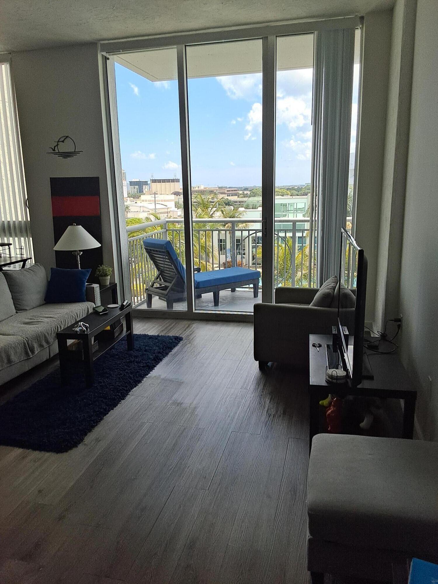 EDGE CONDO - Residential