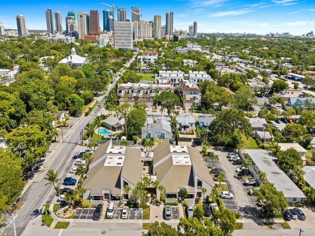 Photo of 1330 SE 4th Avenue #F, Fort Lauderdale, FL 33316 (MLS # F10523069)