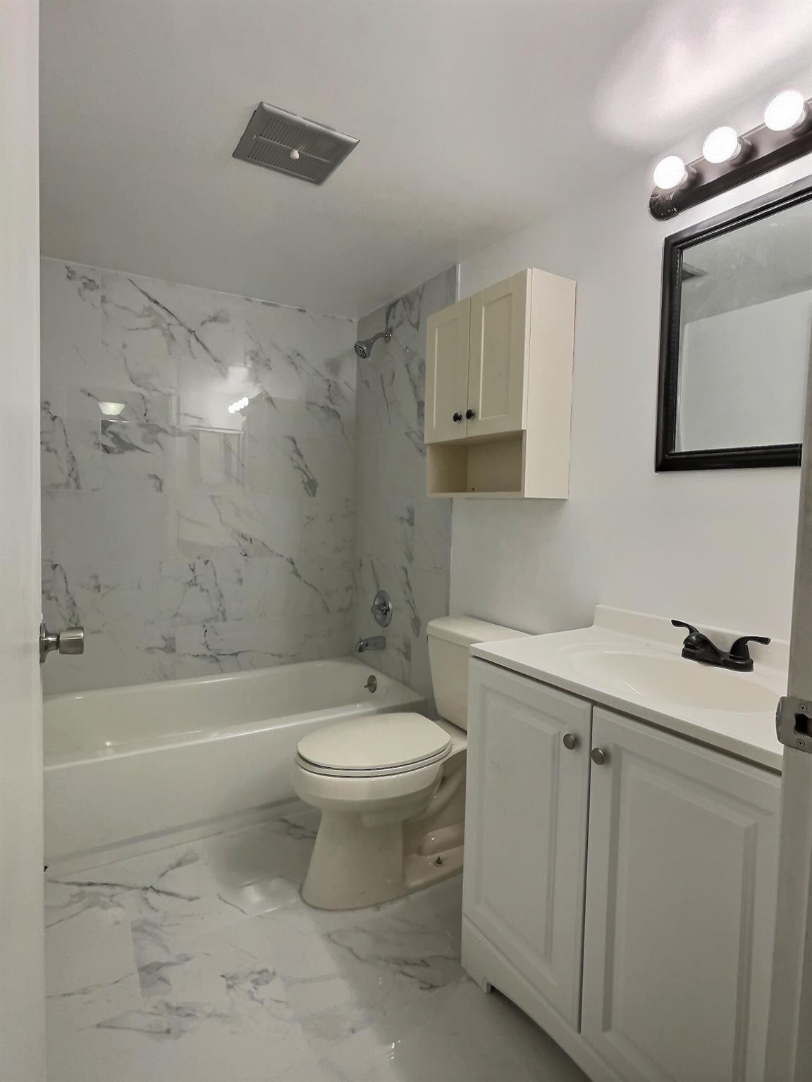 16 Of Palm Spgs 2 Condo - Residential Lease