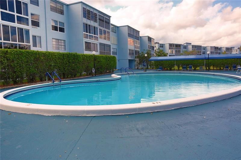 16 Of Palm Spgs 2 Condo - Residential Lease