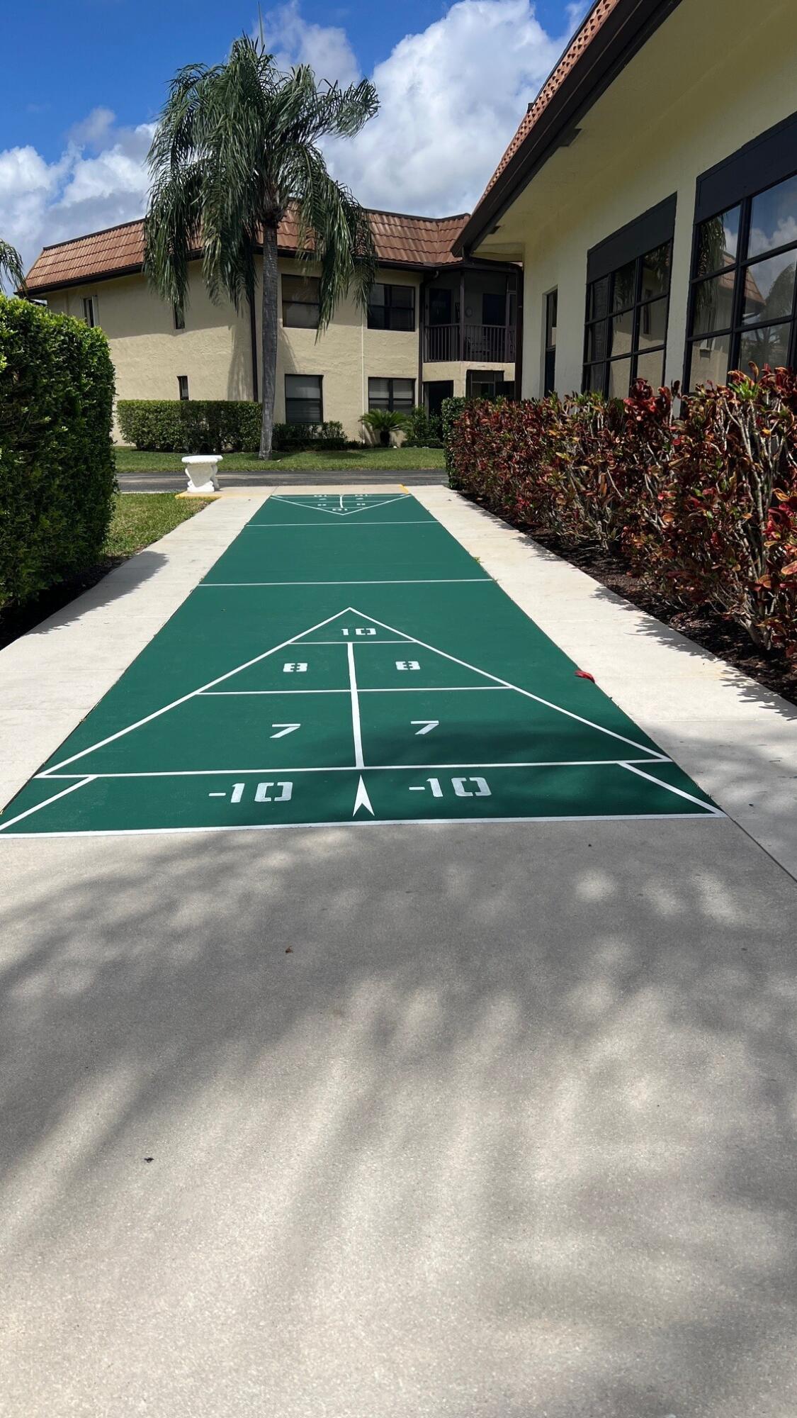 LUCERNE LAKES GOLF COLONY CONDS 1 THRU 12 & 14 - Residential Lease