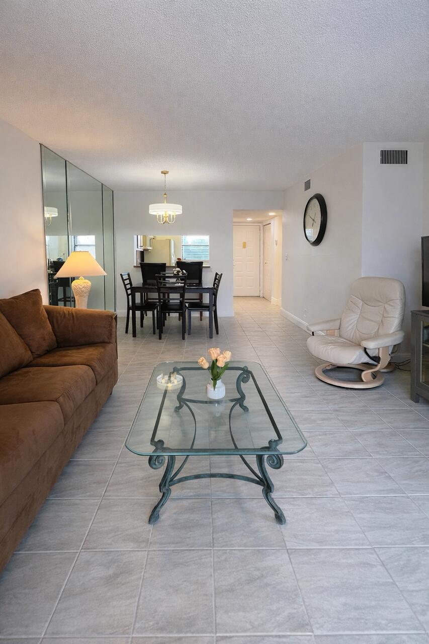 LUCERNE LAKES GOLF COLONY CONDS 1 THRU 12 & 14 - Residential Lease