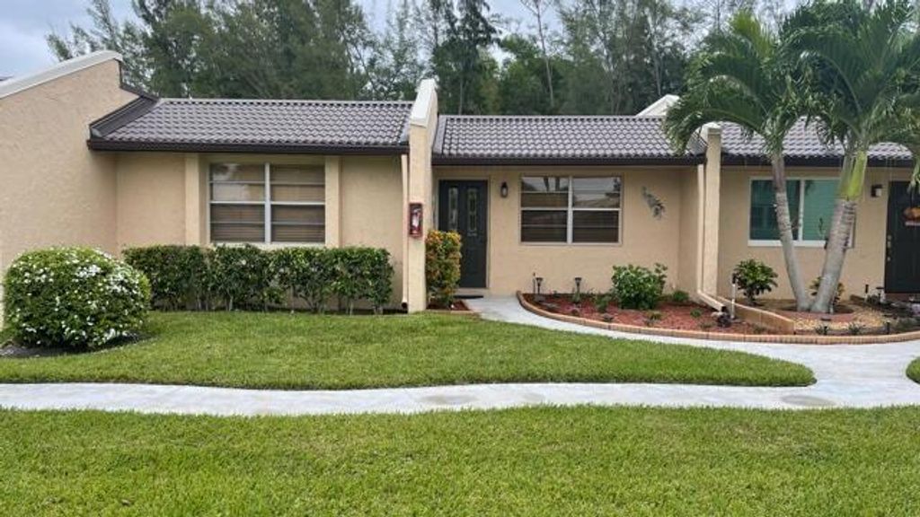 Photo of 222 Lake Meryl Drive, West Palm Beach, FL 33411 (MLS # R10757584)