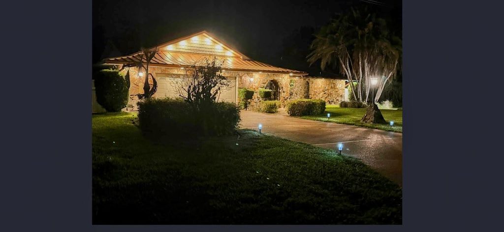 Photo of 465 SE Naranja Avenue, Port Saint Lucie, FL 34983 (MLS # B26016373)