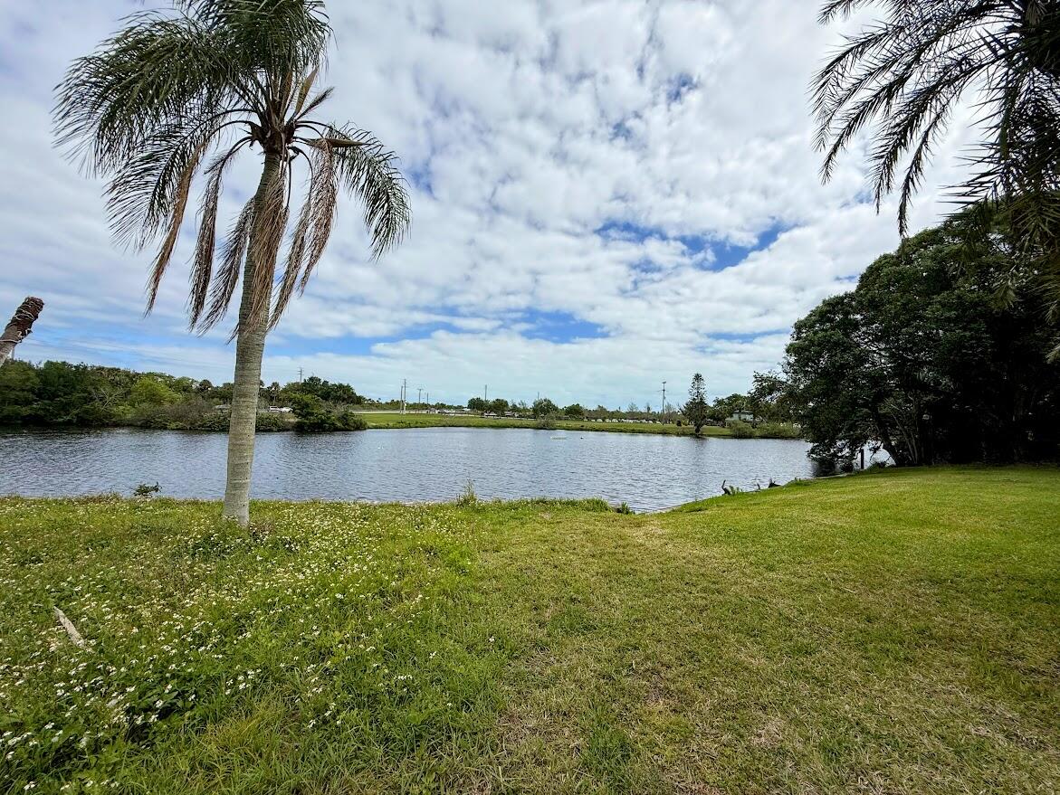 RIVER PARK-UNIT 4 - Residential Lease