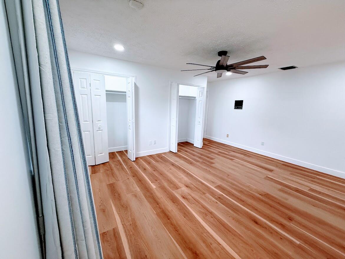 RIVER PARK-UNIT 4 - Residential Lease