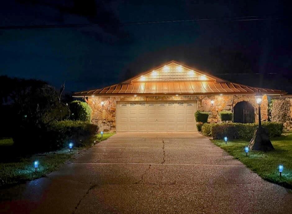 RIVER PARK-UNIT 4 - Residential Lease