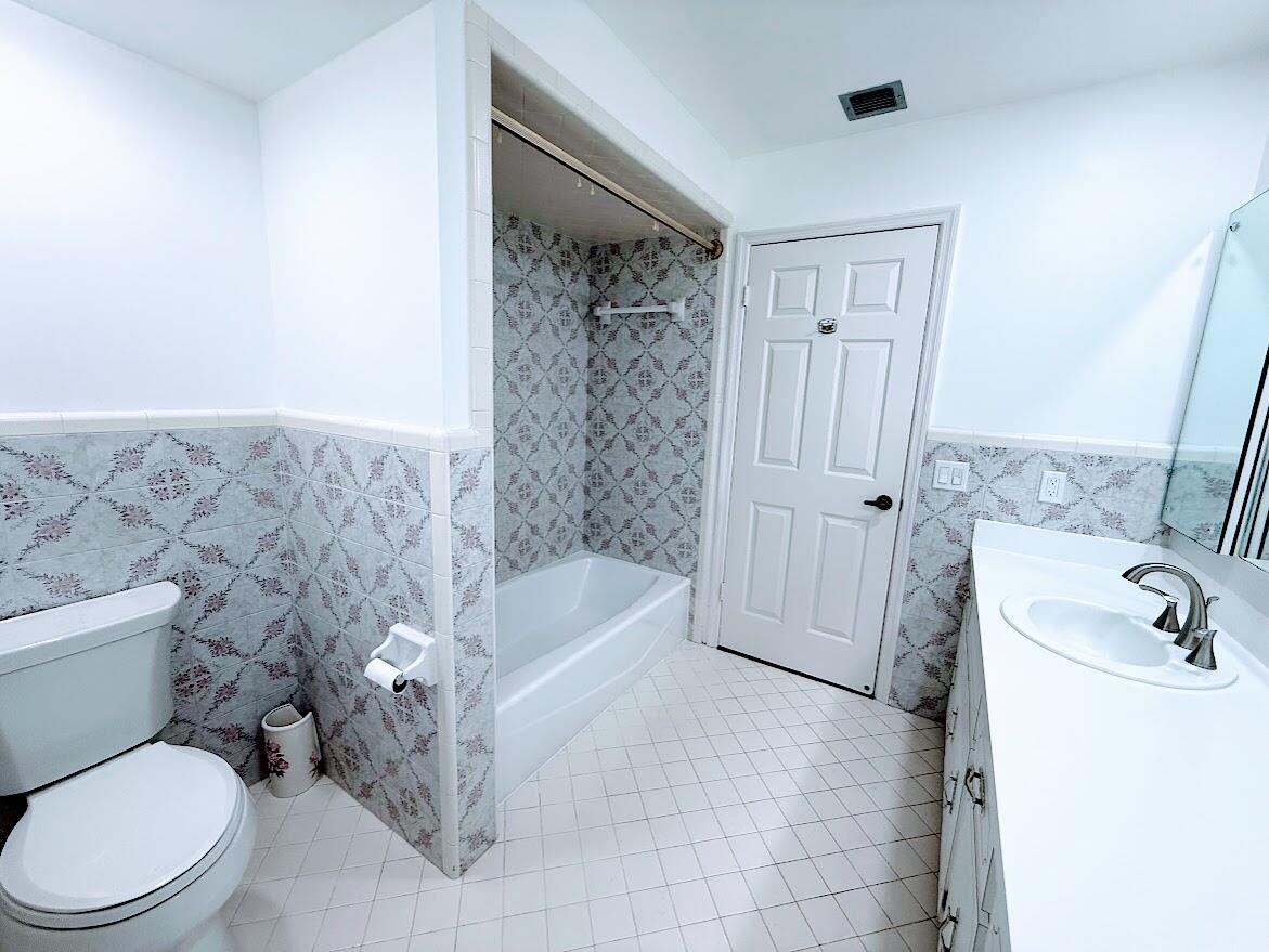 RIVER PARK-UNIT 4 - Residential Lease