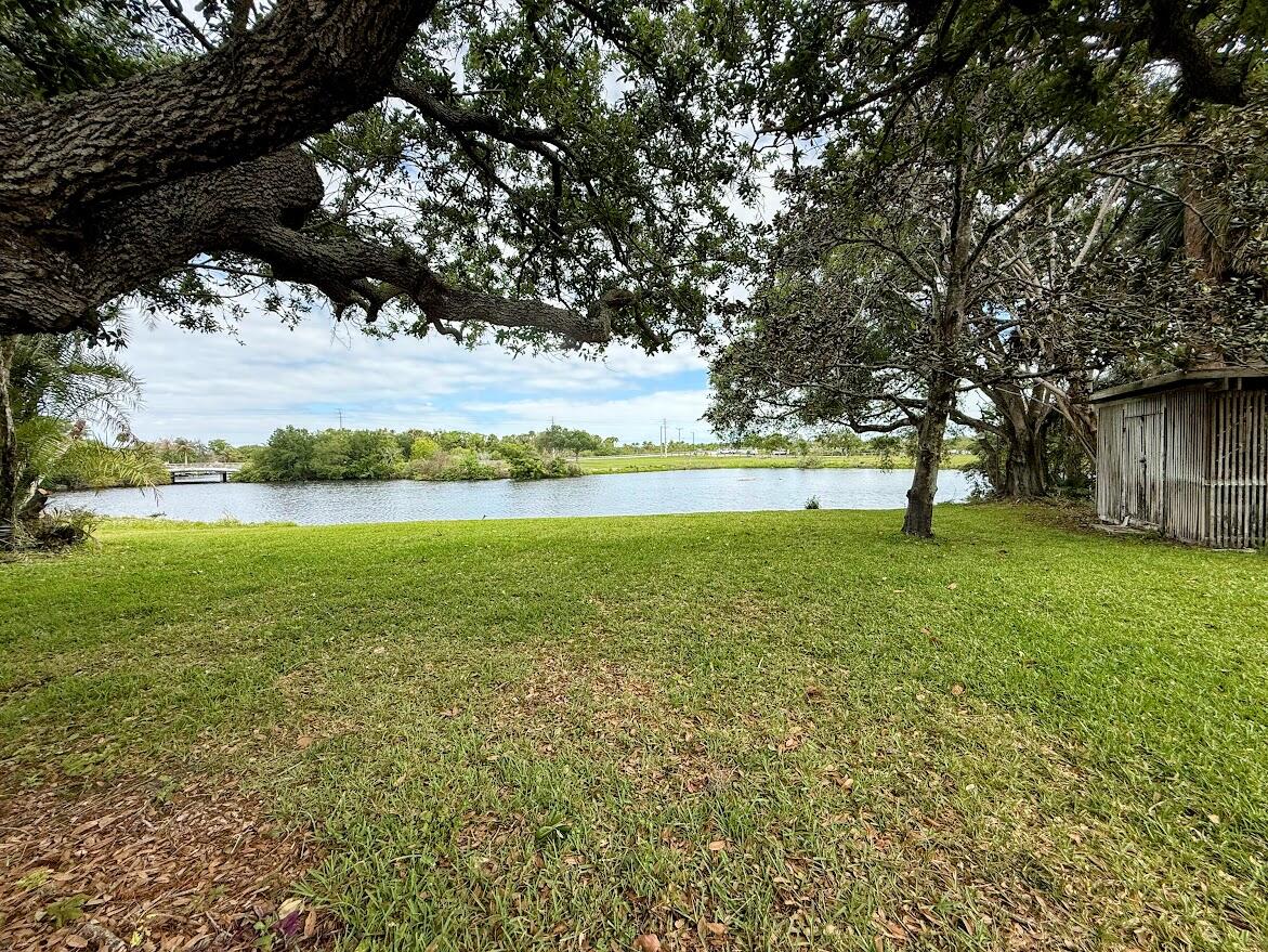 RIVER PARK-UNIT 4 - Residential Lease