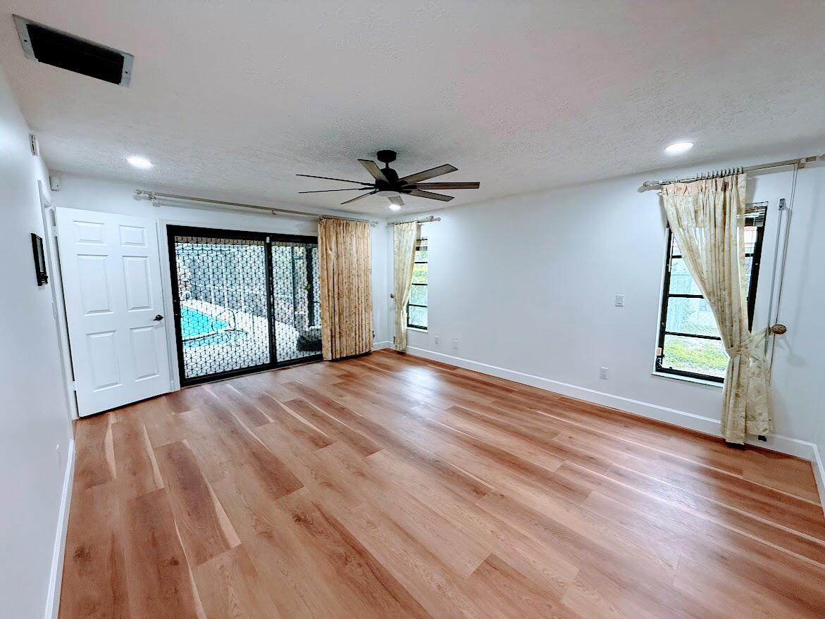 RIVER PARK-UNIT 4 - Residential Lease