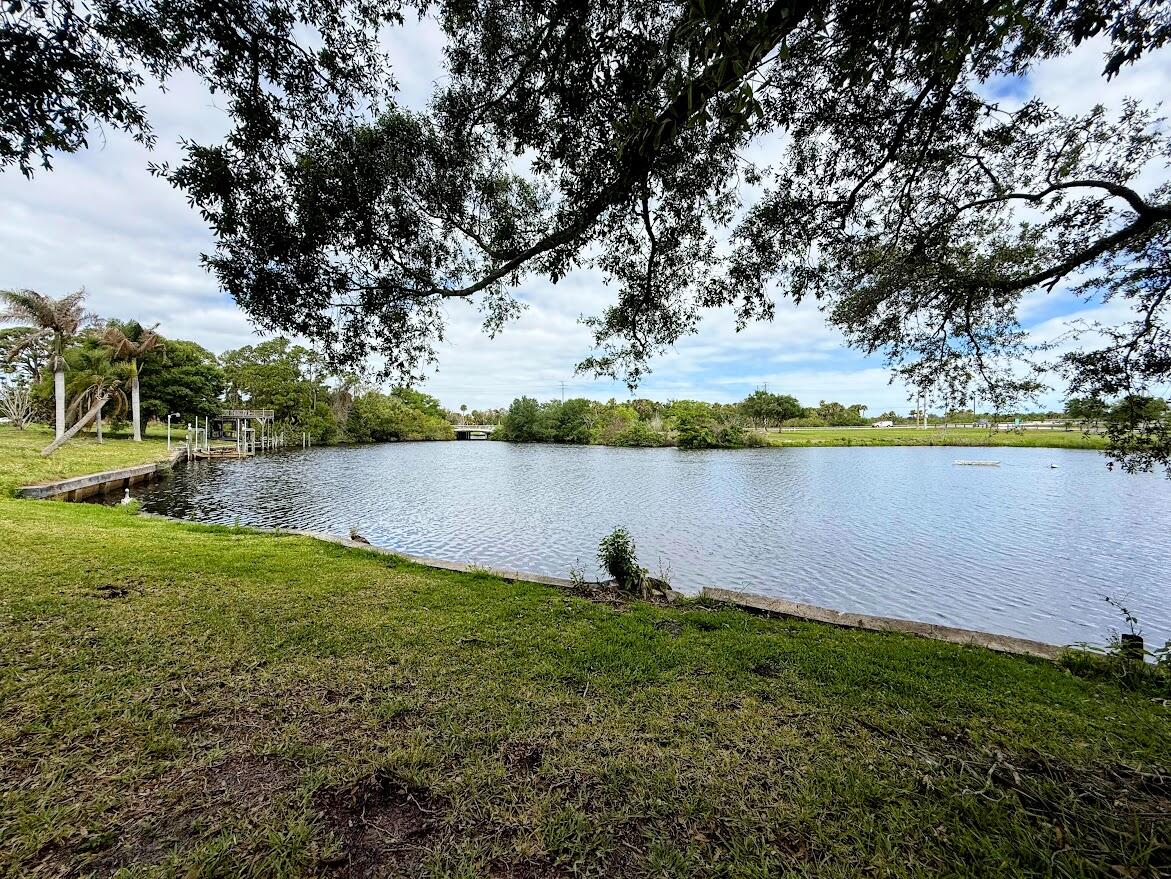 RIVER PARK-UNIT 4 - Residential Lease