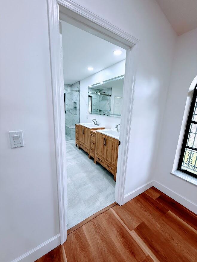 RIVER PARK-UNIT 4 - Residential Lease