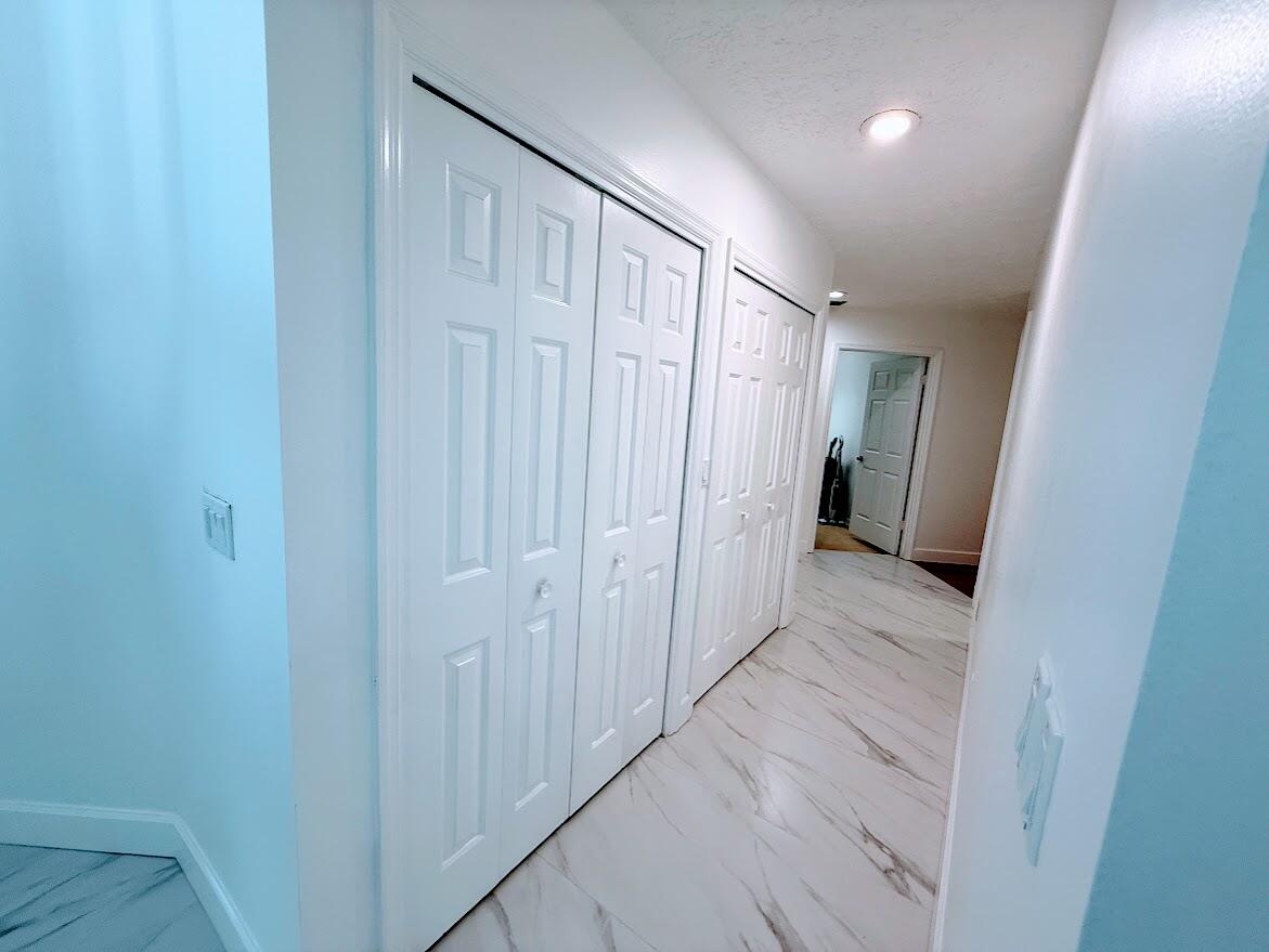 RIVER PARK-UNIT 4 - Residential Lease