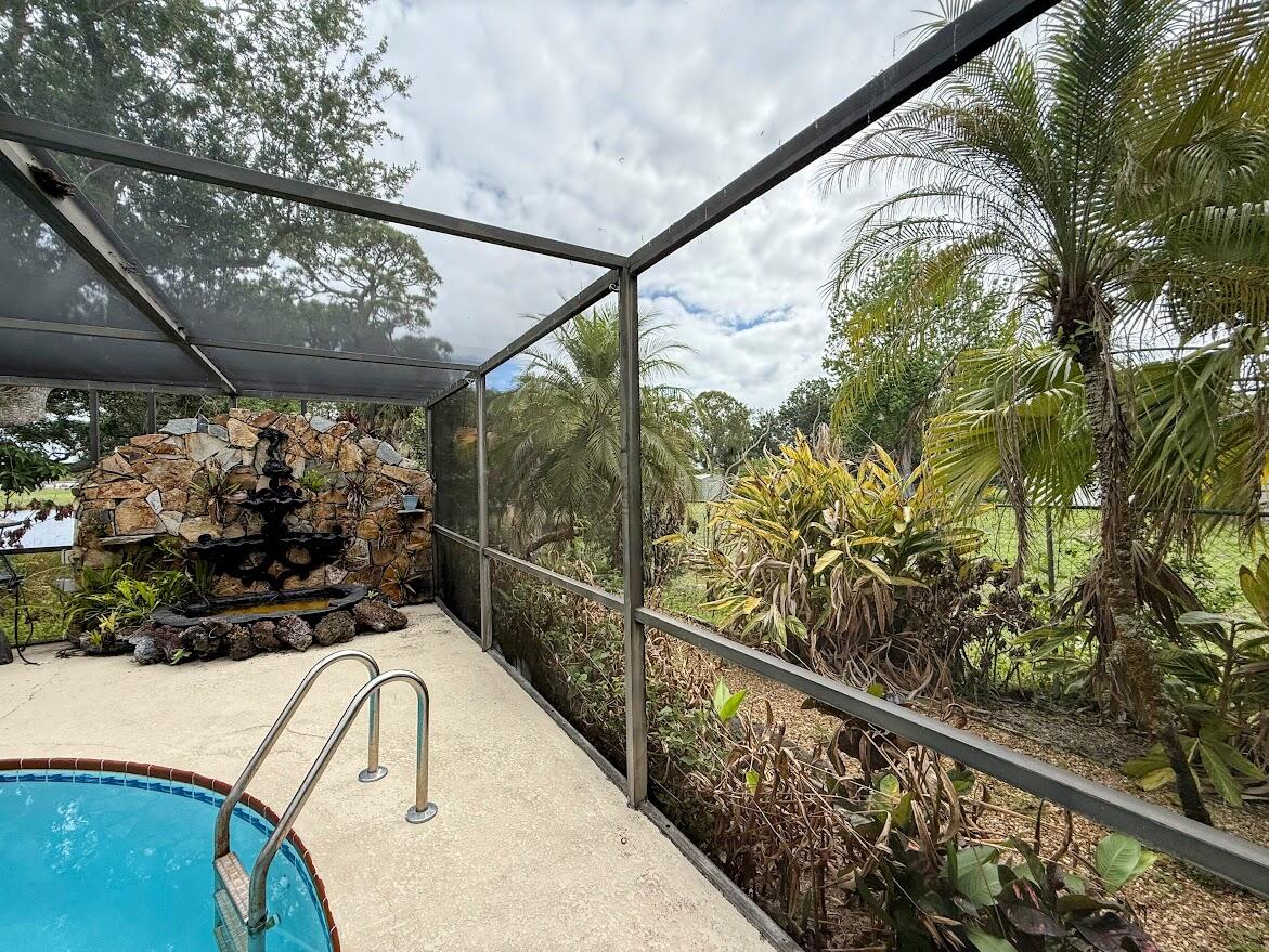 RIVER PARK-UNIT 4 - Residential Lease