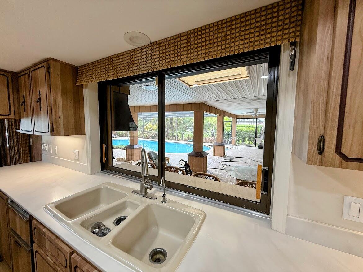 RIVER PARK-UNIT 4 - Residential Lease