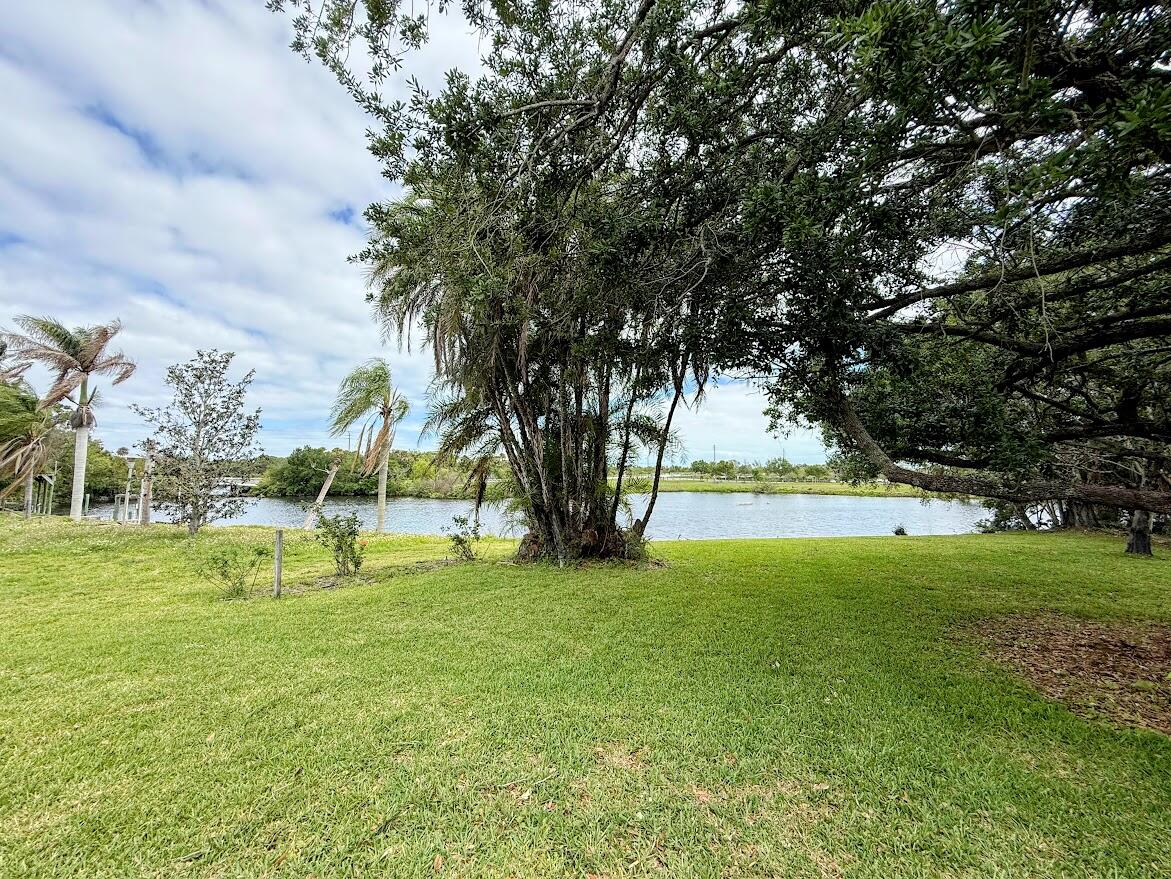 RIVER PARK-UNIT 4 - Residential Lease