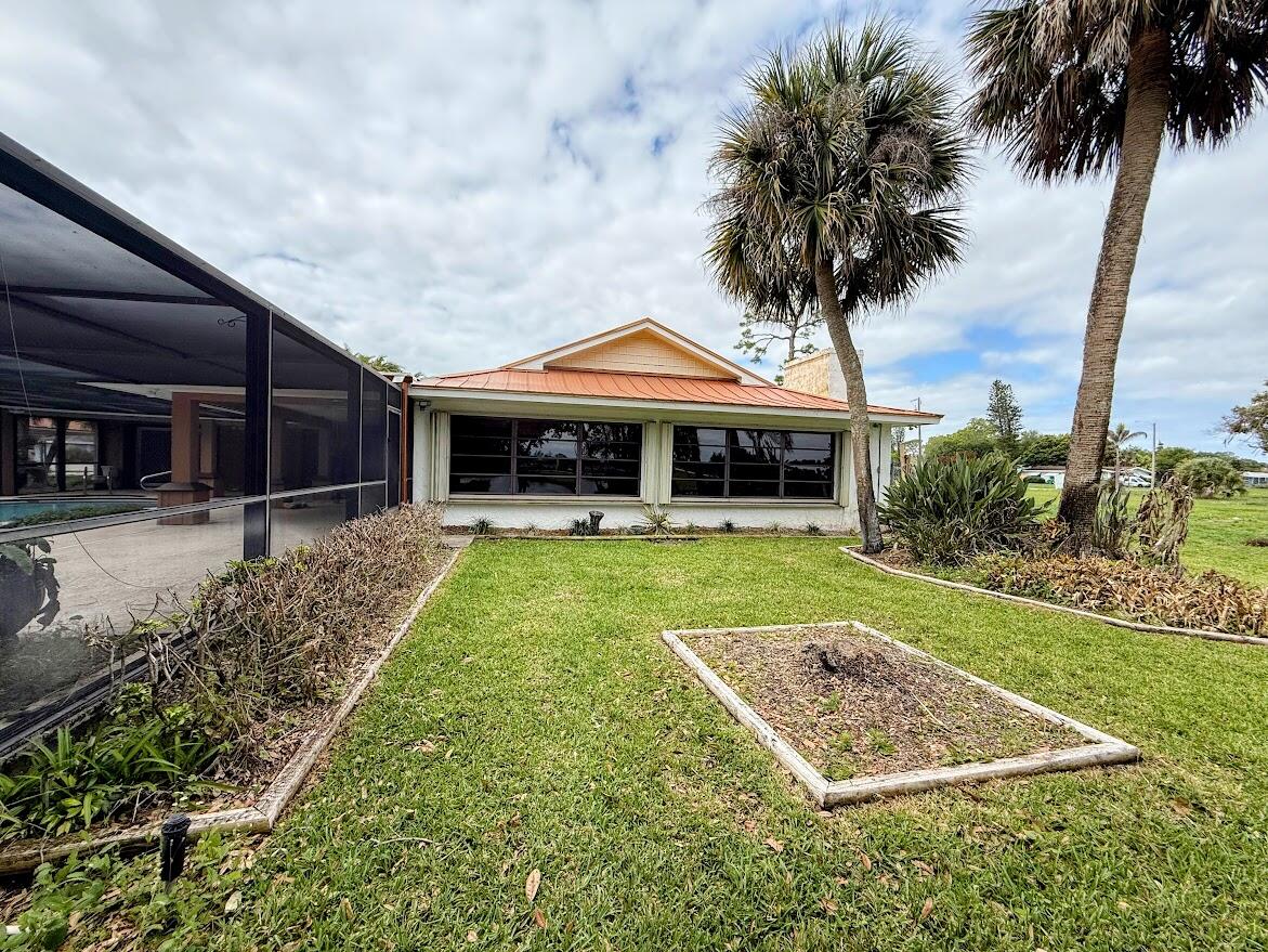 RIVER PARK-UNIT 4 - Residential Lease