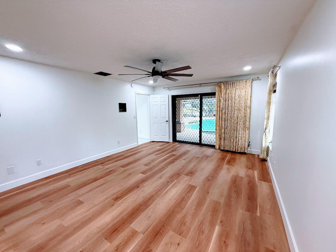 RIVER PARK-UNIT 4 - Residential Lease