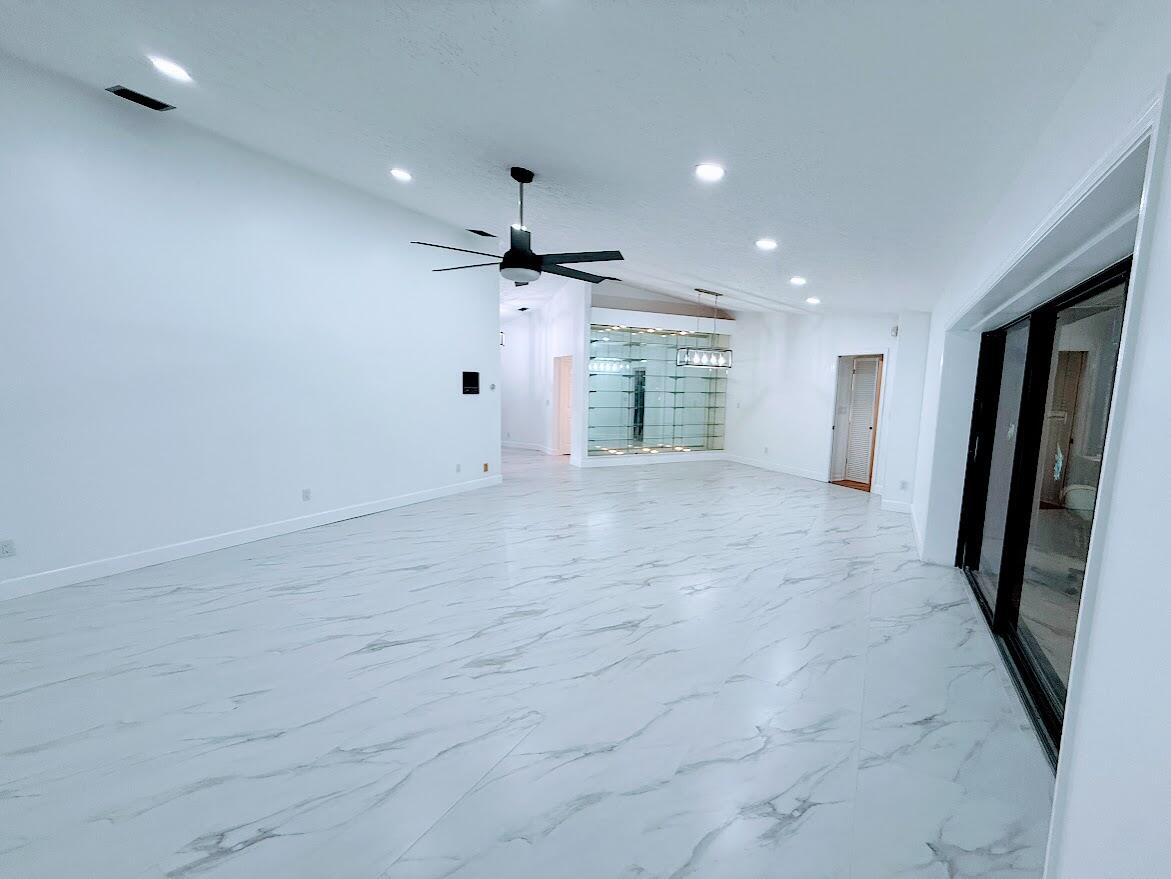 RIVER PARK-UNIT 4 - Residential Lease