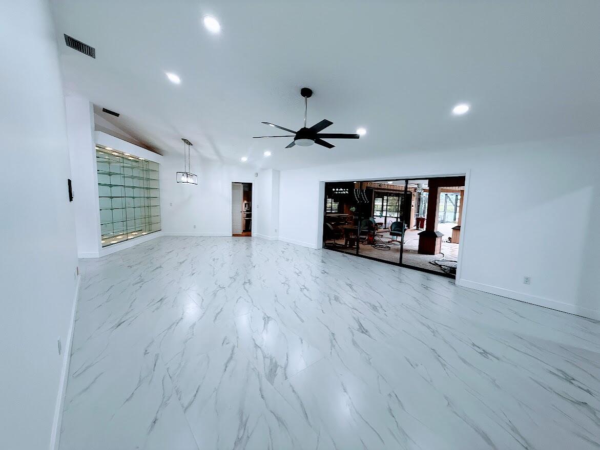 RIVER PARK-UNIT 4 - Residential Lease