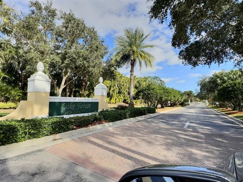 A home in Port St Lucie