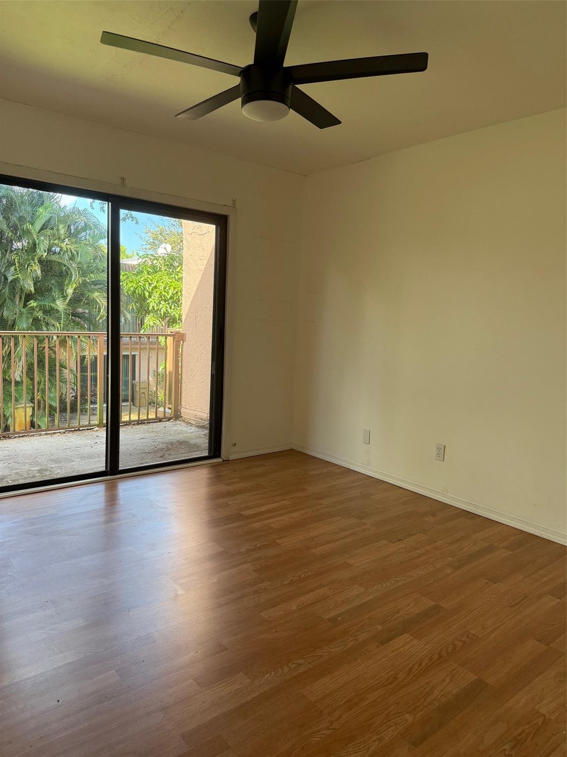 Valencia Village Condo Ph - Residential Lease