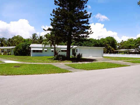 800 Alamanda Drive North Palm Beach FL 33408