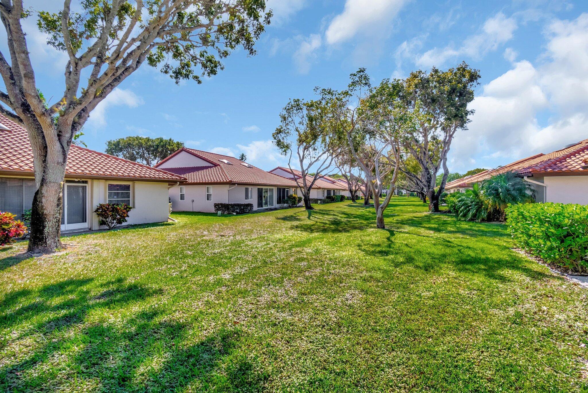 HUNTINGTON POINTE - Residential