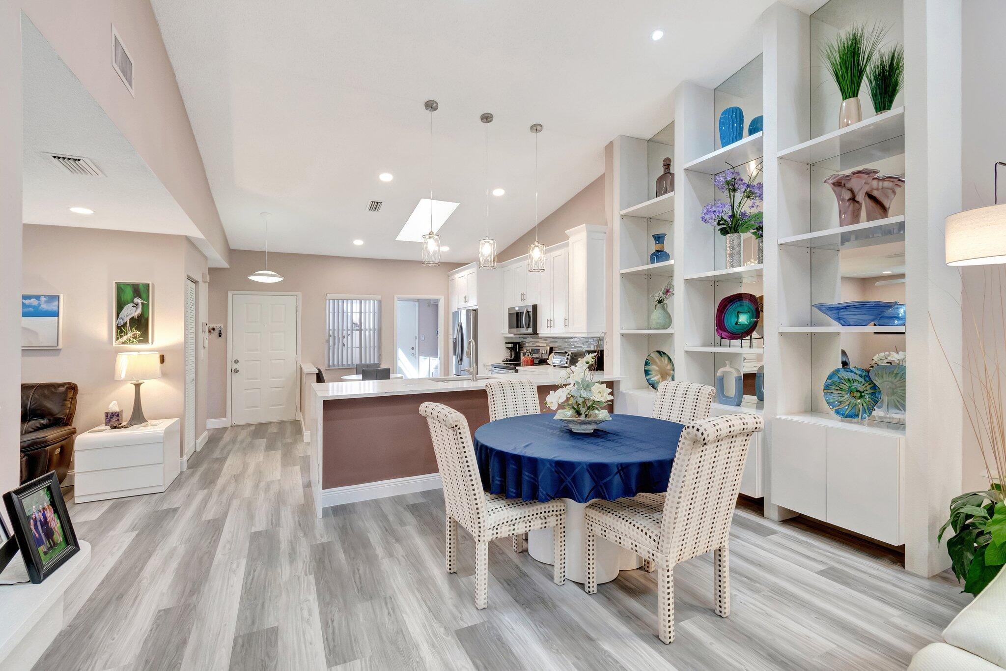 HUNTINGTON POINTE - Residential