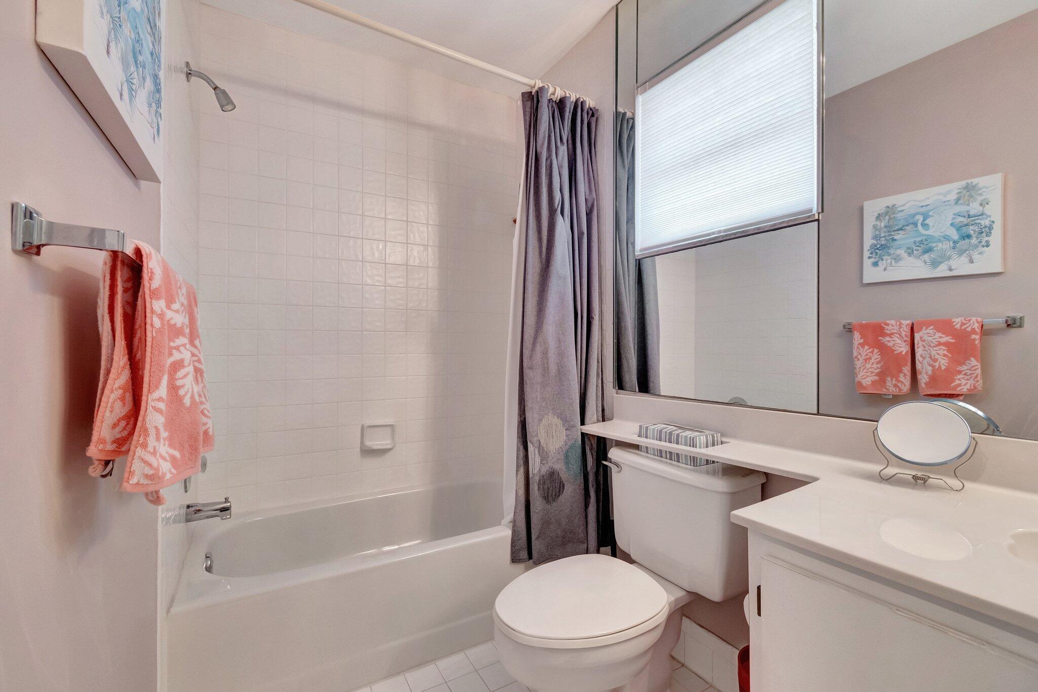 HUNTINGTON POINTE - Residential